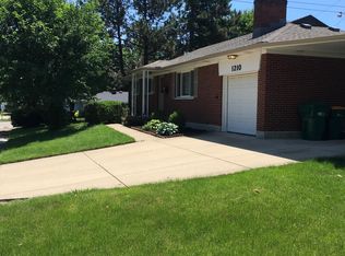 1210 Claybourne Rd, Kettering, OH 45429