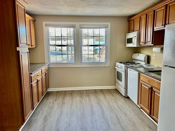 2nd image of 7 Montvale St APT 4