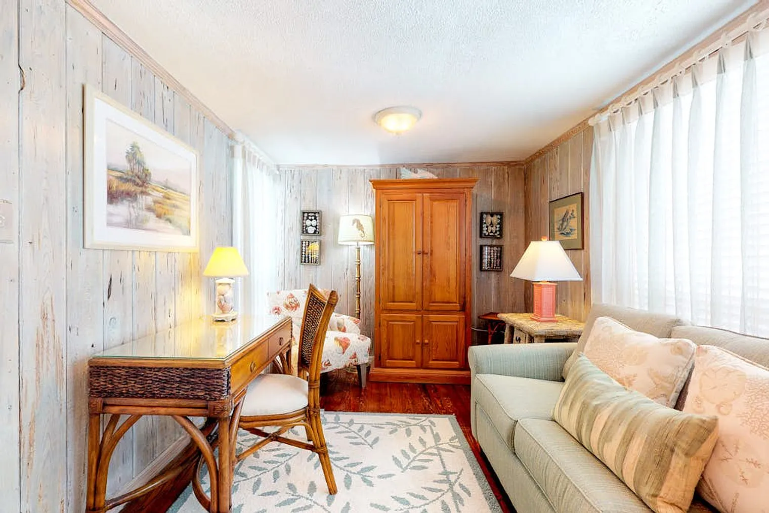 3 bed, 2.0 bath, 1431 sqft, $5,587 — Photo 2