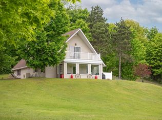 6921 Cram Rd, Williamsburg, MI 49690