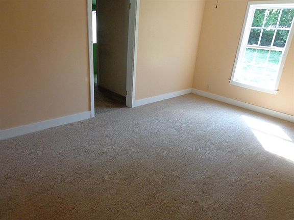 3rd image of 300 White St