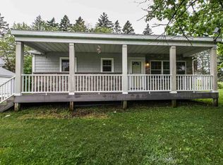 385 Saunders St, Dubuque, IA 52001