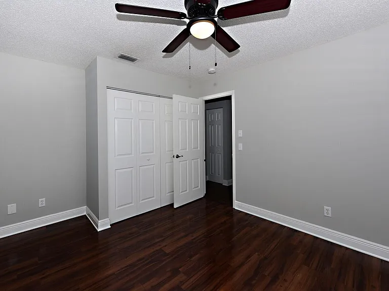 598 NE Maranta Terrado — Photo 15
