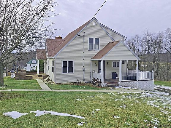 2nd image of 203 Hill St