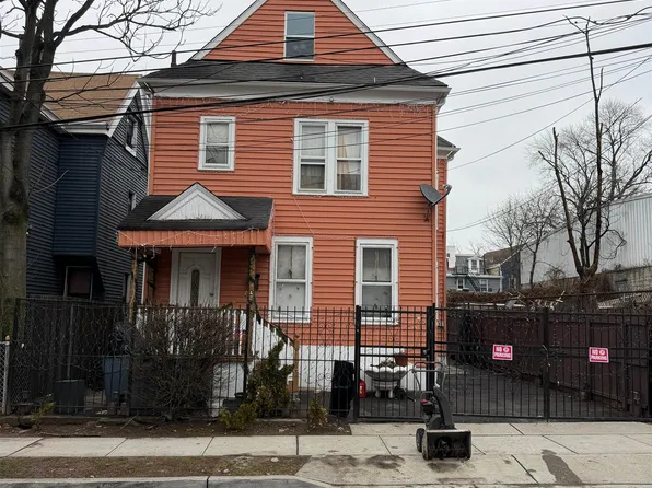 483 Cary St, Orange, NJ 07050