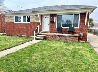 24545 Greenbrier Ave, Eastpointe, MI