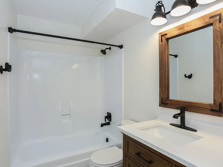412 S Main St #223 — Photo 12