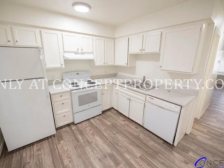 1499 W 2320 S — Photo 73