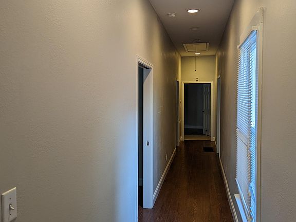 5th image of 1126 Alexander St