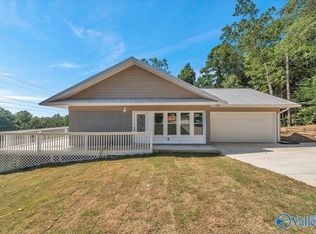 1229 Robinhood Rd, Gadsden, AL 35904