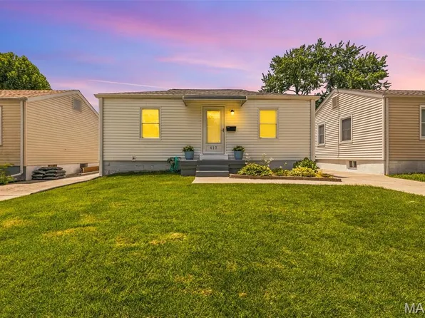 417 Tower Grove Pl, Saint Charles, MO 63301