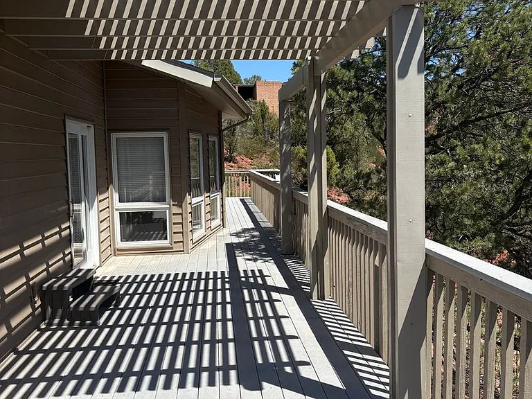 70 Moore Dr — Photo 23