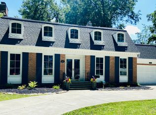 24715 Wolf Rd, Bay Village, OH 44140