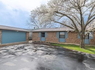 214 Gardengrove Way, Englewood, OH