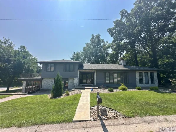 2009 Crescent Dr, Hannibal, MO 63401