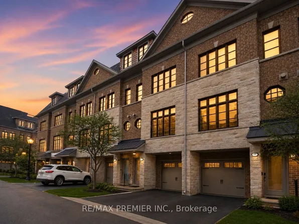 27 Powseland Cres, Vaughan, ON L4L 0C5