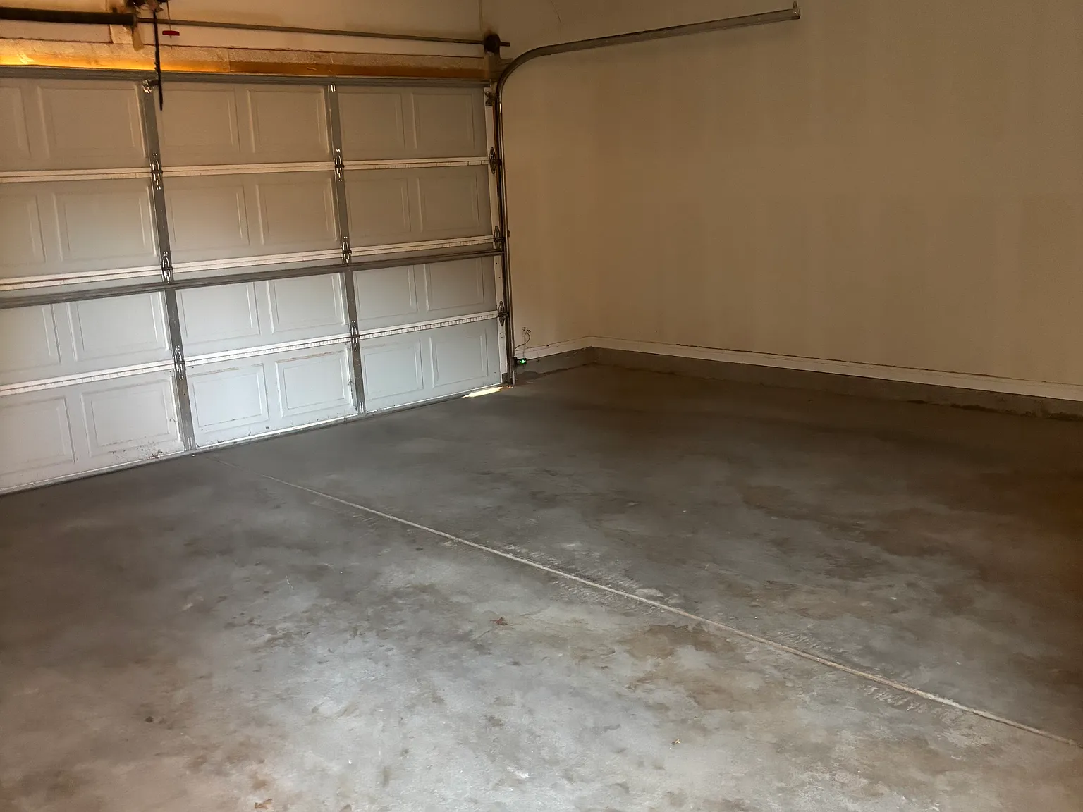 3 bed, 2.5 bath, 1600 sqft, $1,650 — Photo 4