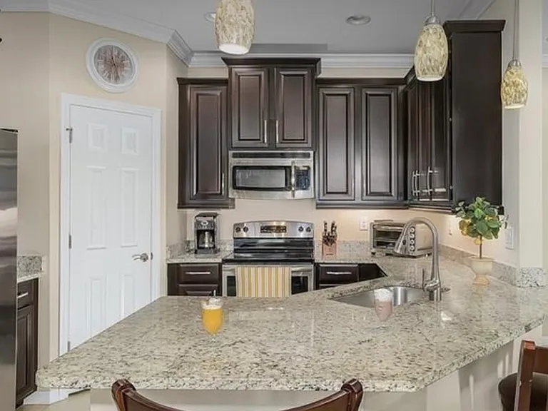 23550 Alamanda Dr #202 — Photo 4