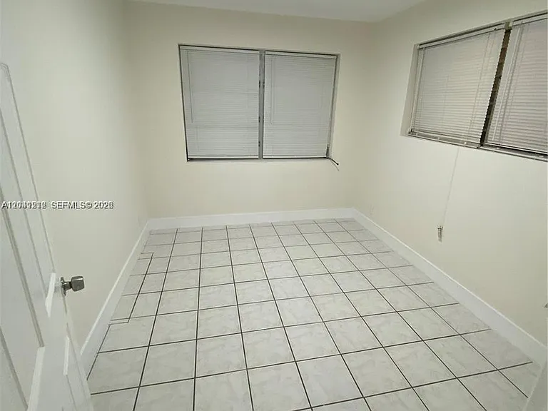 1727 Washington St #1727 — Photo 5