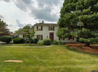 1243 Clearview Cir, Allentown, PA 18103