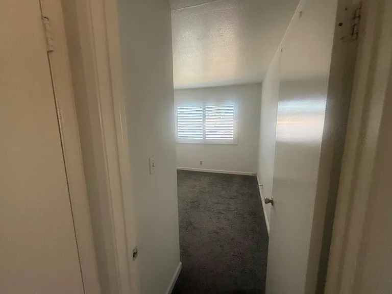 2221 Chrysler Dr #2221 — Photo 5