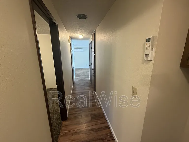 1229 NW Highland Ave #B — Photo 14