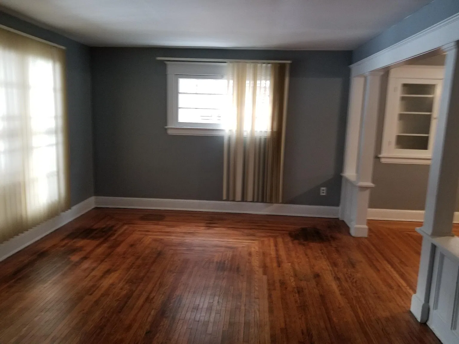 4 bed, 1850 sqft, $1,300 — Photo 2