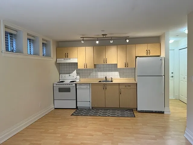 3154 W 15th Ave