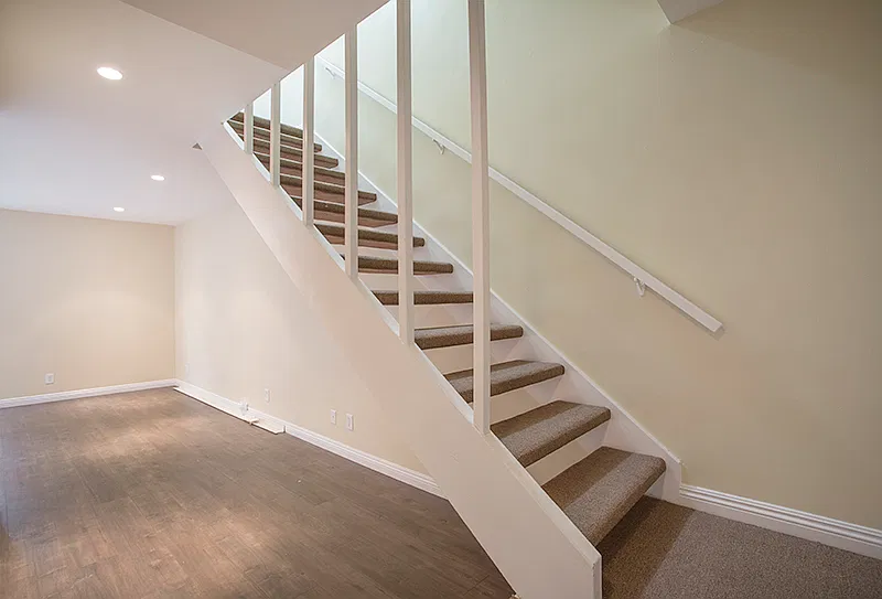 2 bed, 1.5 bath, 1200 sqft, $2,700 — Photo 3
