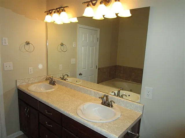 1279 Coan Dr — Photo 7