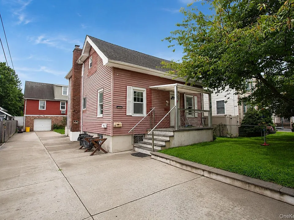 55 Centre St