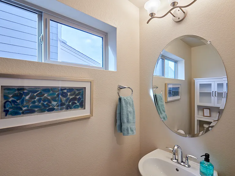 6339 Hanover St — Photo 13