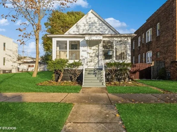 3821 Ivy St, East Chicago, IN 46312