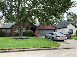 8314 Cross Country Dr, Humble, TX 77346