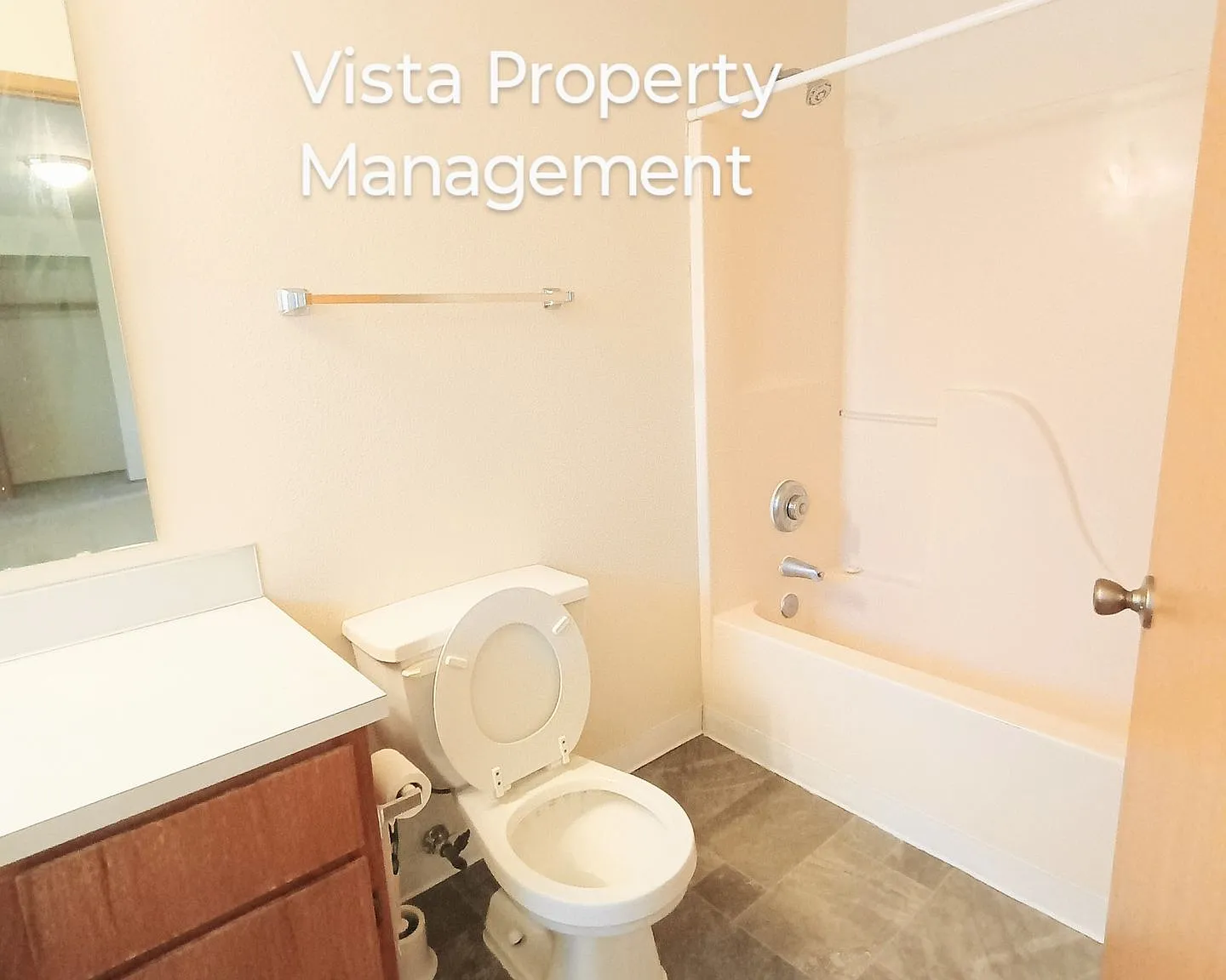 BIG 2 Bed / 2 Bath apartment, commute friendly Bonney Lake location! — Photo 4