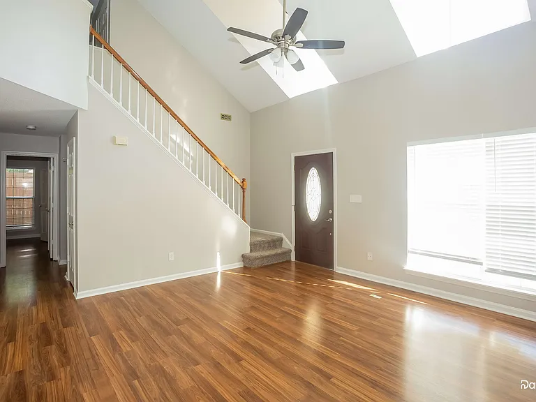 2915 Canary Ct — Photo 5