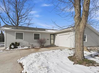 703 Westview Dr, Angola, IN 46703