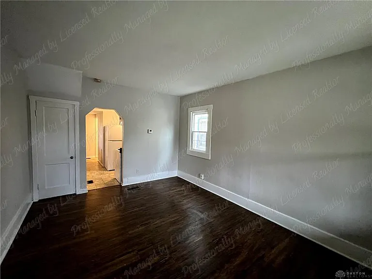 703 S Main St — Photo 3