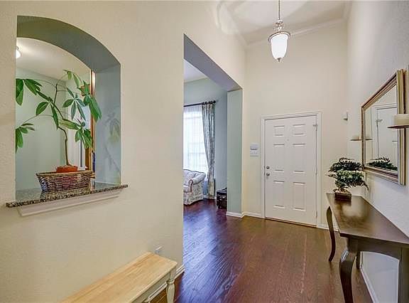 3rd image of 1316 Kittyhawk Dr