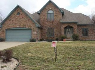 273 Melrose Ln, Greenwood, IN