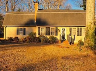 302 Meadow Park Dr, Anderson, SC 29625