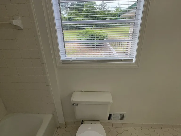 1430 High Meadow Dr — Photo 13