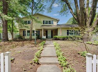 2902 Wimbledon Way, Madison, WI 53713