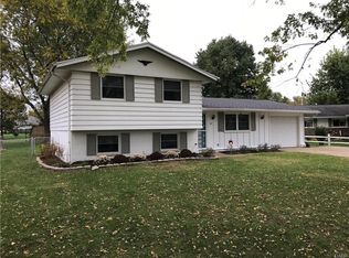 2 Danzig Ln, Fairborn, OH