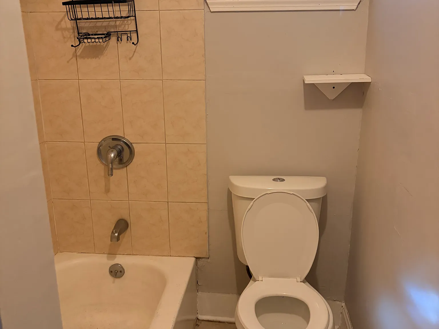 4 bed, $1,700 — Photo 4