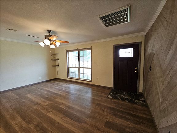 4th image of 409 W 4th Ave