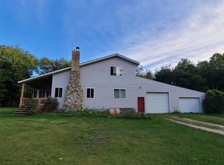 32950 Fox Lake Rd, Beaver Island, MI 49782