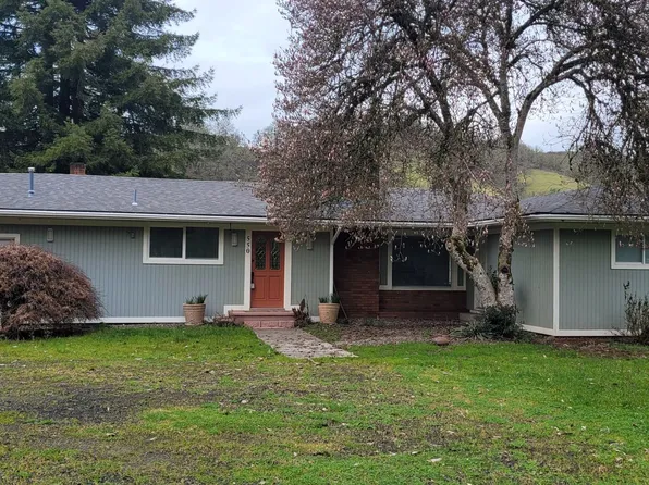 550 Pioneer Way, Winchester, OR 97495