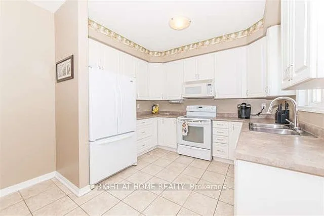 780 Ormond Dr — Photo 9
