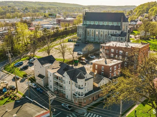 985 Bank Street, Waterbury, CT 06708